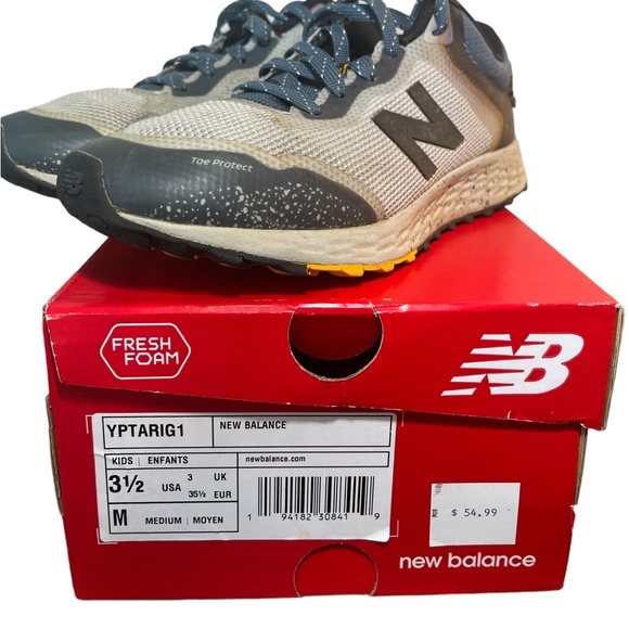 New balance - Picture 4 of 12